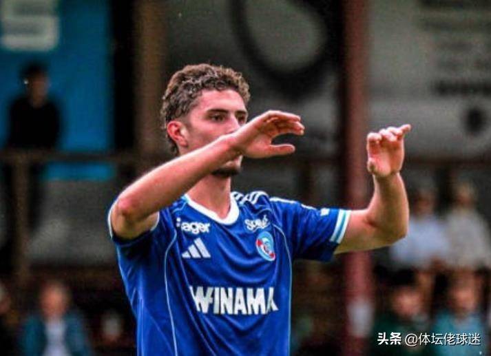 倒钩绝平+11场8球！23岁阿根廷神锋逆袭，从韧带撕裂到法甲射手王